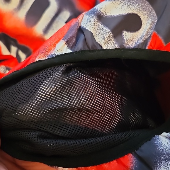 Men's Hustler Hoodie NWT Sz.S Windbreaker Material Pullover By Reason Brand - Picture 7 of 7